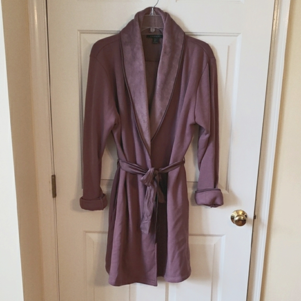 Tahari Mauve/L. Purple Belted Robe Size: L